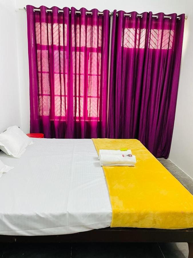 Shree Balaji Homestay Ayodhya Екстер'єр фото